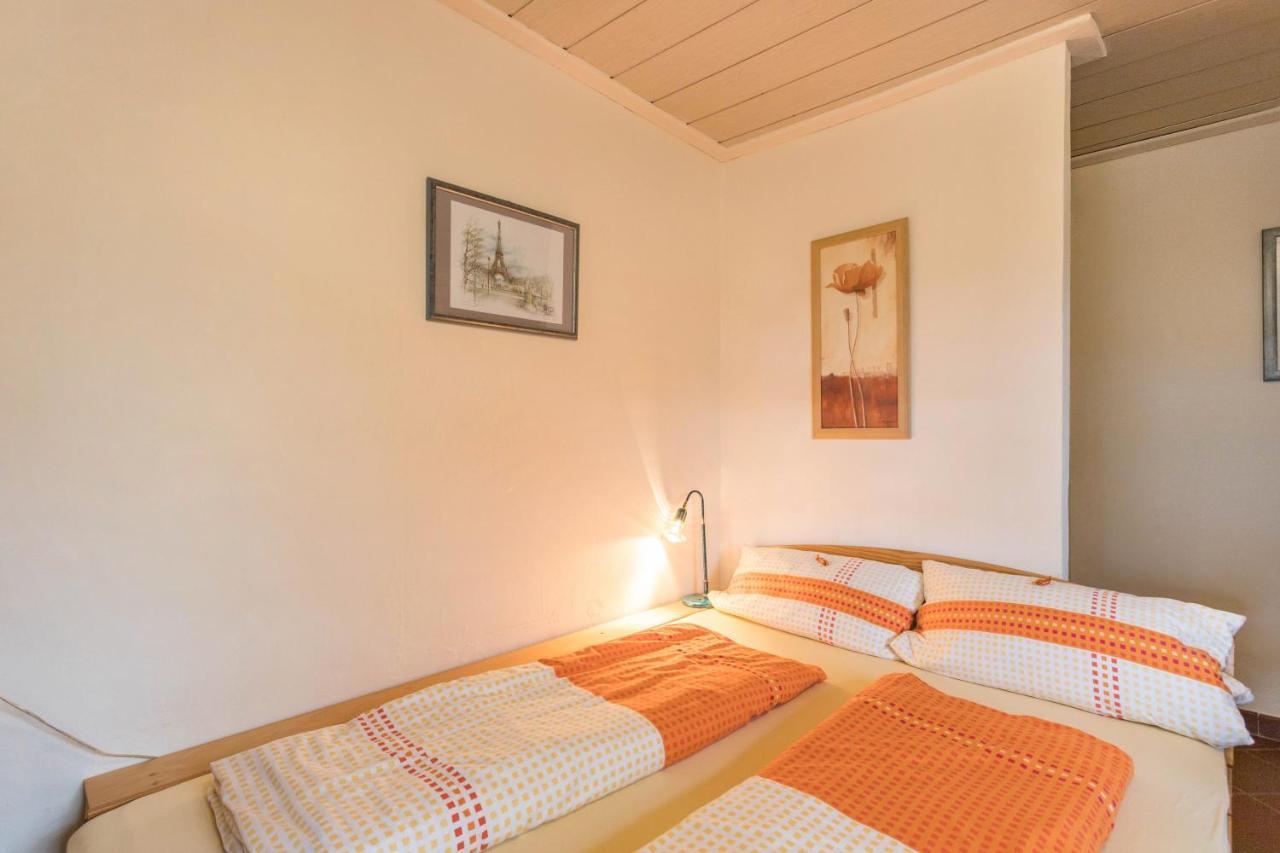 Apartamento Haus Rosi Und Werner Emmerting Exterior foto