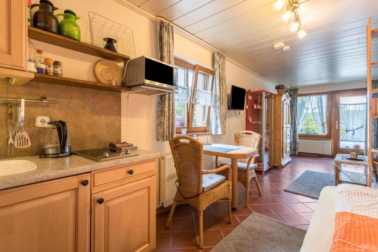 Apartamento Haus Rosi Und Werner Emmerting Exterior foto